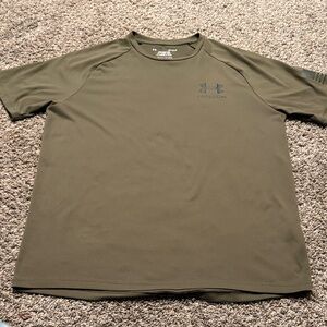 Under Armour Men's Short Sleeve Tee in Army Green